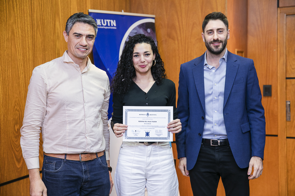 La Legislatura y la UTN entregaron certificados a los egresados de la Diplomatura en ODS
